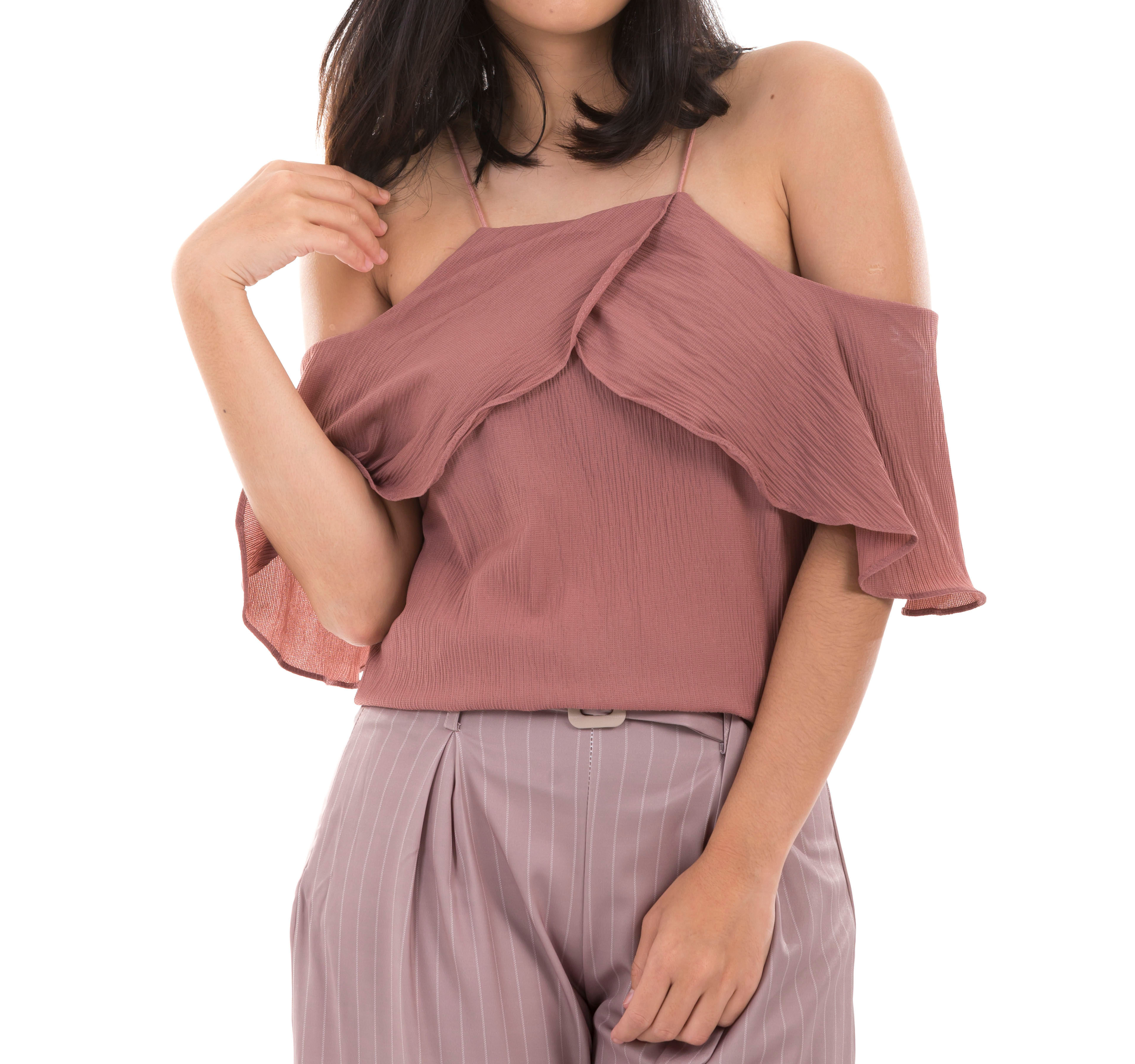 Flares cut-off Shoulder Top