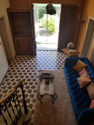 Sas entre le salon et le jardin