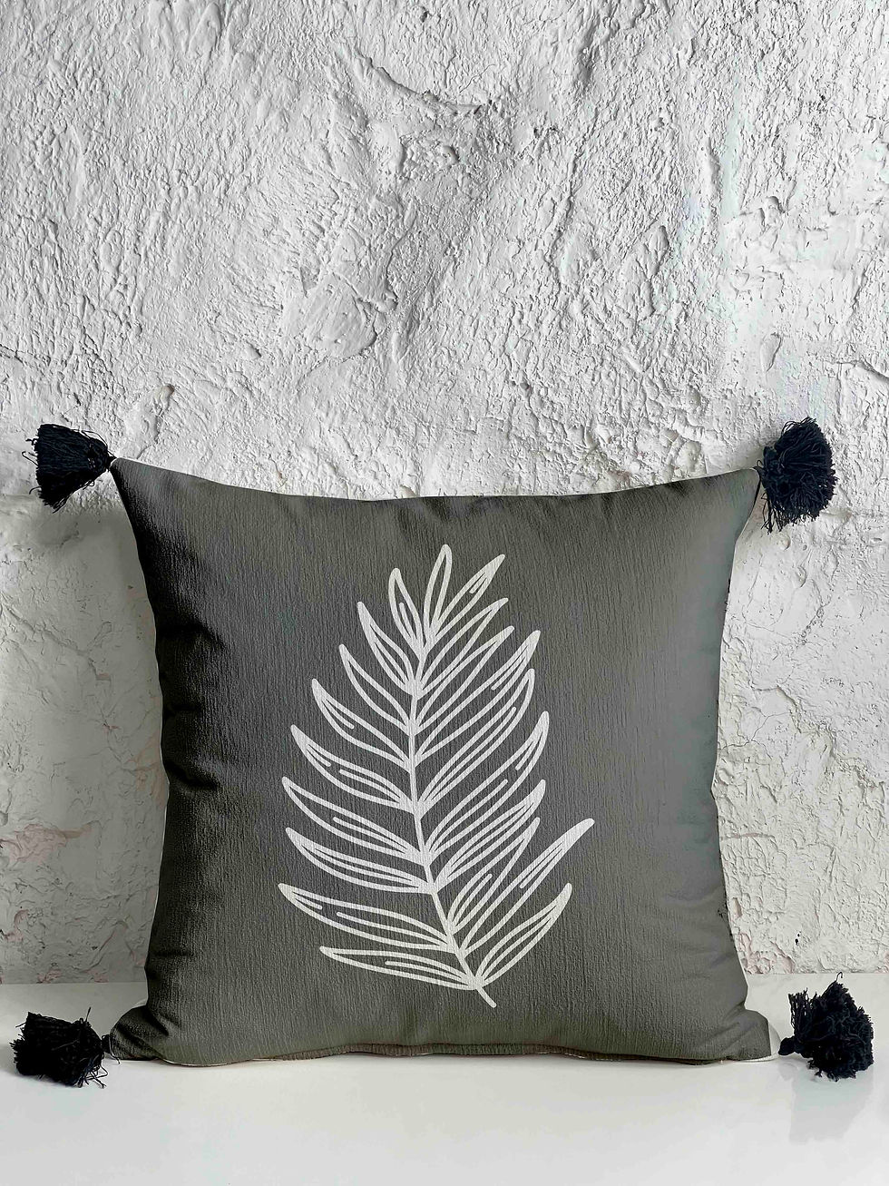 Dijital Baskı Yaprak Desen Püsküllü Kare Kırlent Yastık Kılıfı