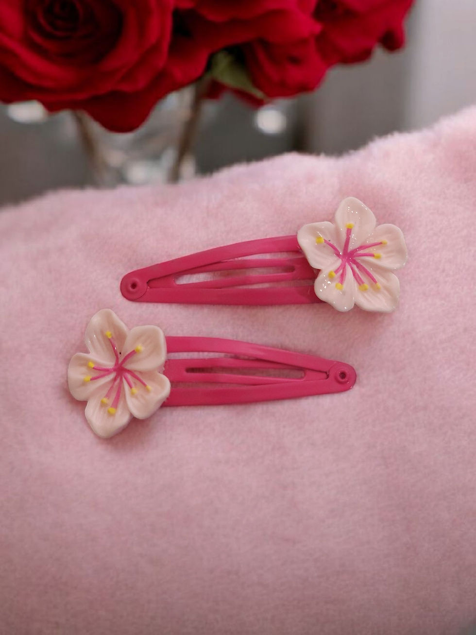 Thumbnail: Pixie Pop Cute Flower Resin Hair Clips x 2 Pairs