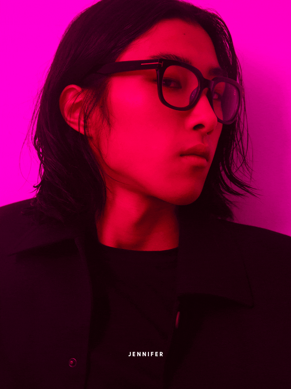 잡지 커버의 사본.gif