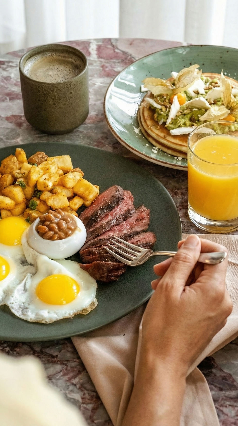 Déjeuner à Cour Arrière