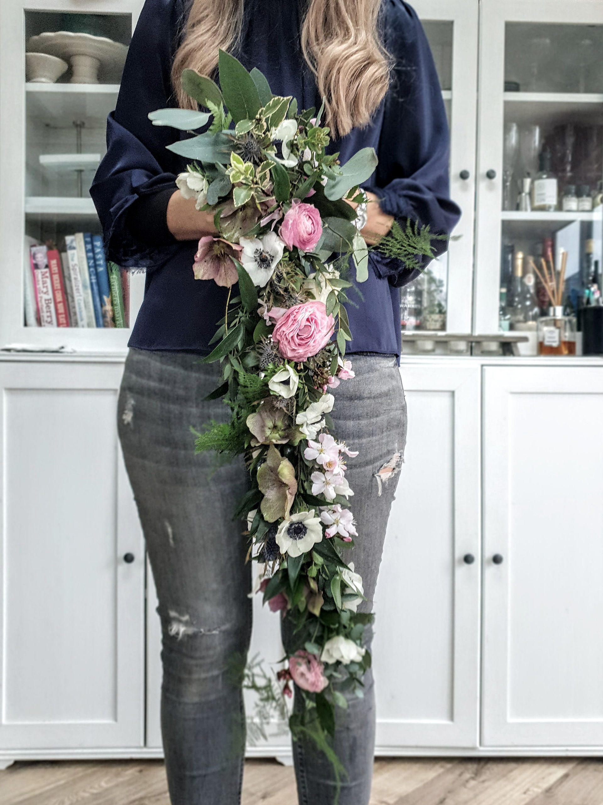 Skinny waterfall brides bouquet 