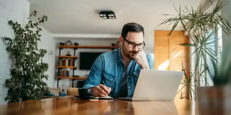 Thùng rác thông minh BinBot tự động phân loại rác, giúp tiết kiệm thời gian và quản lý không gian tốt hơn
