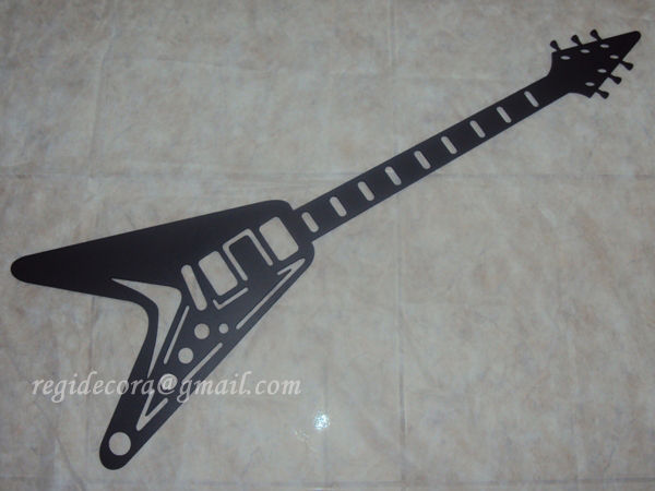 Guitarra em MDF