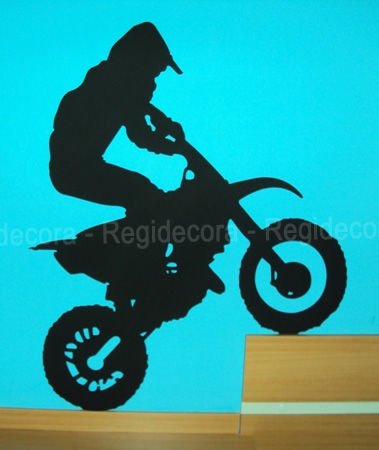 Moto em MDF