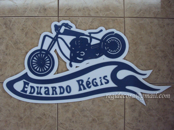 Moto Hot Wheels com fundo