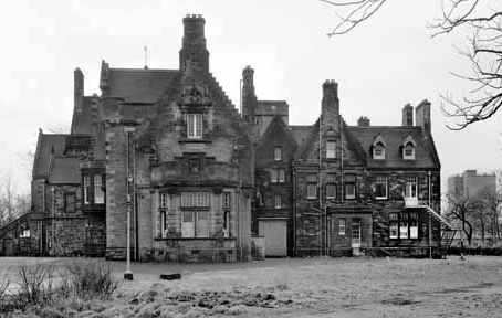 Glencoats House: A Legacy of Industry and Philanthropy