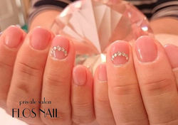 __お客様のジェルです♡_グラデーションにストーンアート❇❇_#ネイル#ジェルネイル#ジェル#スカルプ#スカルプチュア#フット#フットジェル#nail#ネイルアート#ネイルデザイン#ネイルサロン#