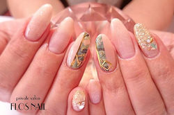 __お客様nail♡ジェル♡_オール自爪です✨👏_折れないようにしています♪___リーフのシールが大人リゾートネイルに🌿🌿🌿_#ネイル#ジェルネイル#ジェル#スカルプ#スカルプチュア#フット#