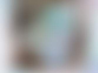 戯れる虹色の光