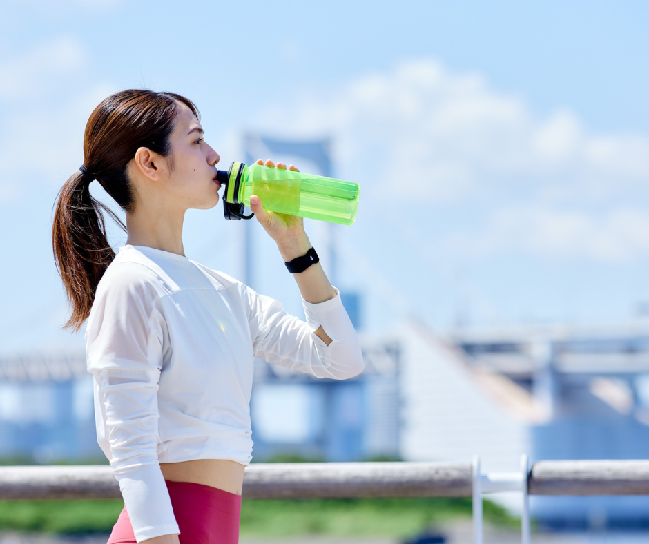 A simple guide to electrolyte drinks and powders