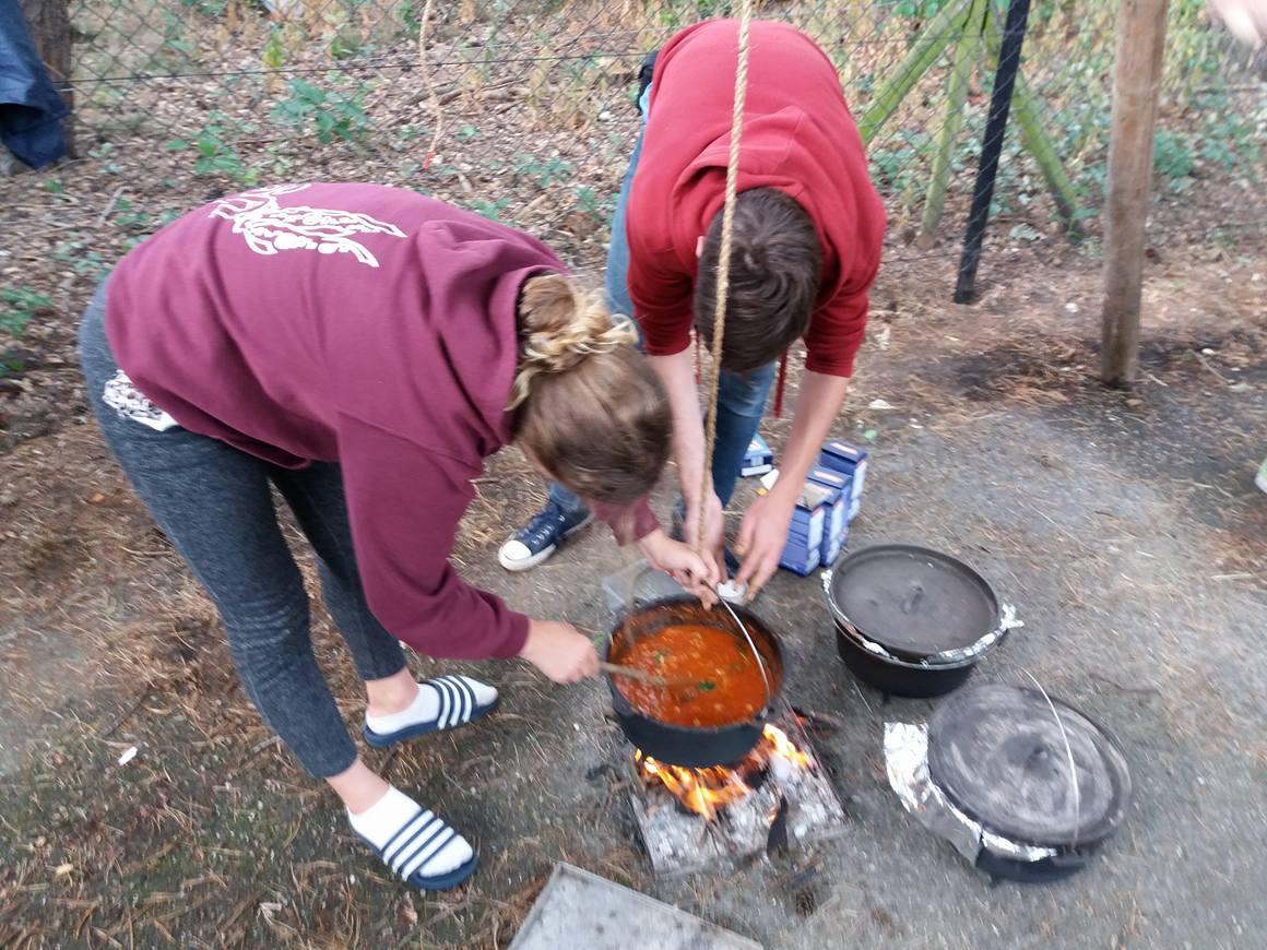 Zelf buiten koken.