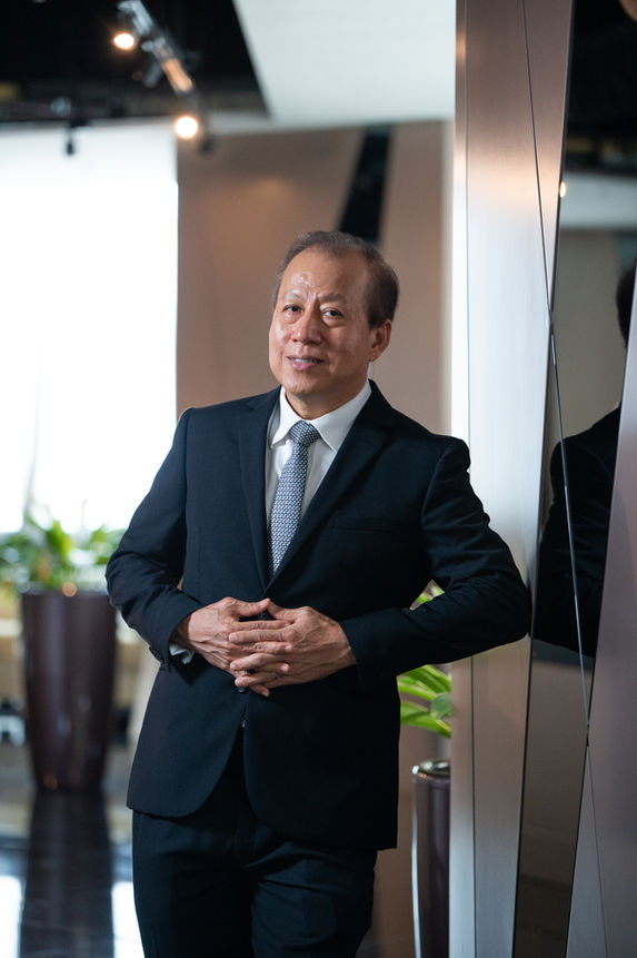 Naza TTDI CEO Corporate Photo at Naza
Platinium Tower
Corporate Profile Photo by KZ Creative Photography
KL event photographer /
Kuala Lumpur event photographer