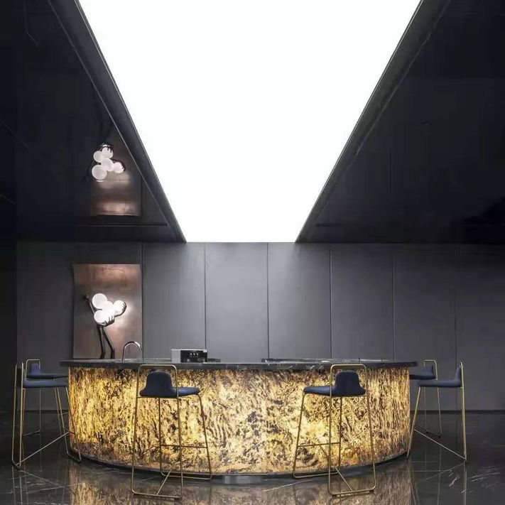 892 Translucent Rustique (1).jpg