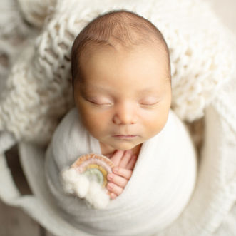 In-Home Newborn Photography in San Diego: Posed & Lifestyle Sessions That Capture It All