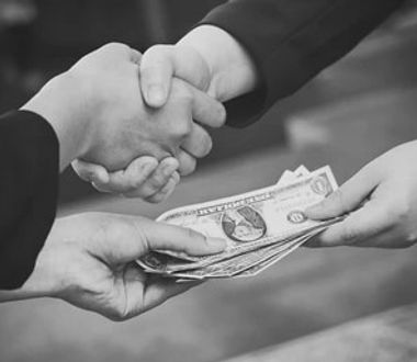 business-handshake-deal-pay-receive-260nw-1162371676_edited.jpg