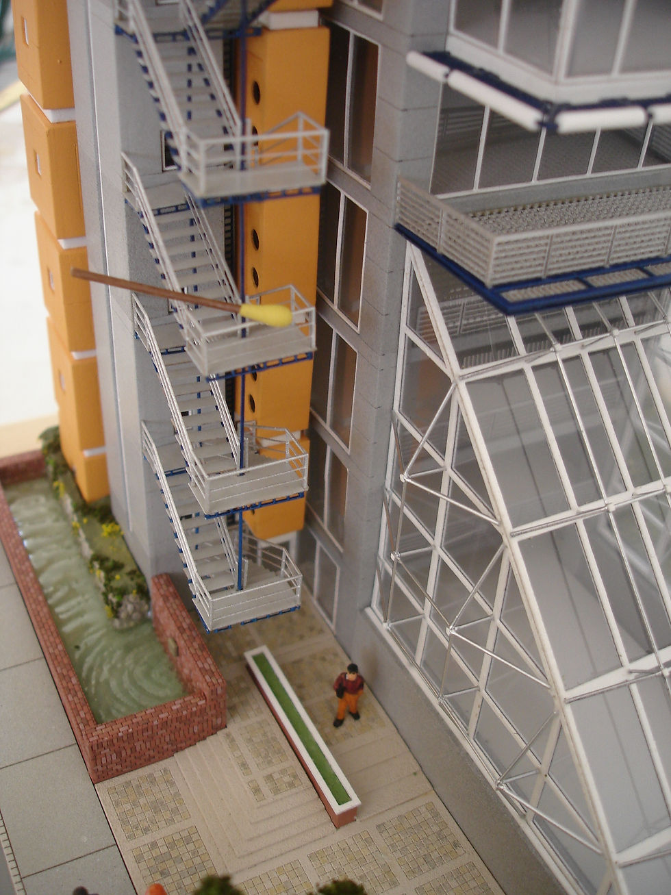 Detalle de Escalera Servicios