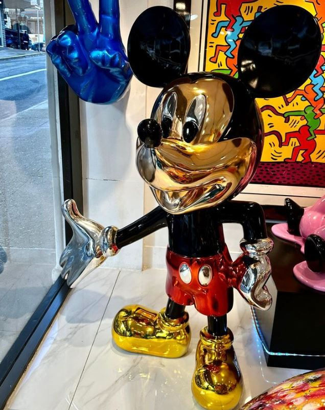 Mickey Mouse - Chrome