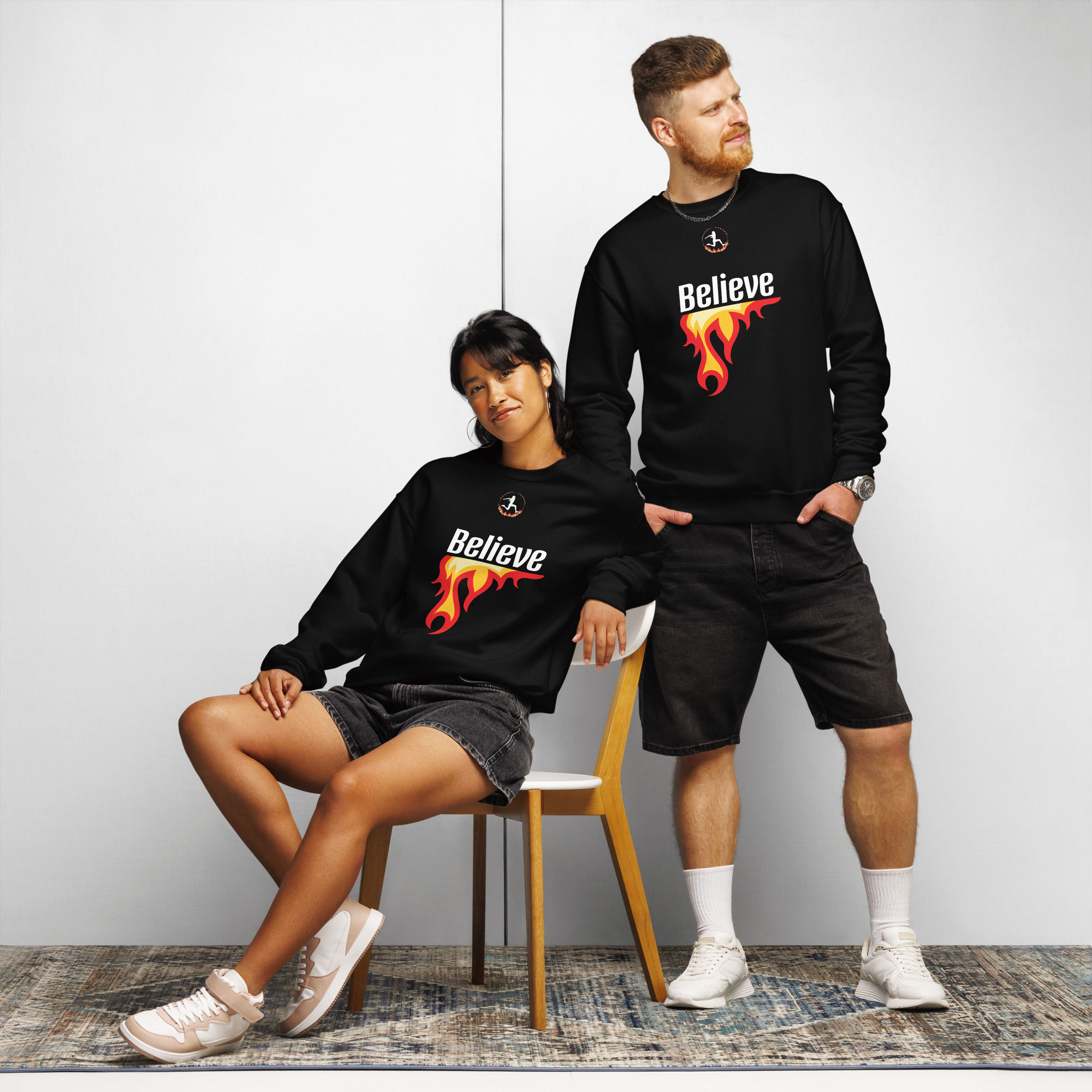 Crew neck sweatshirt "Believe"