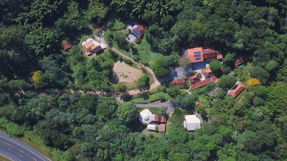 Espaço para retiros espirituais e desenvolvimento humano em Serra Negra