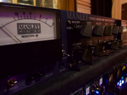 Manley Stereo | Lucky Run Studio