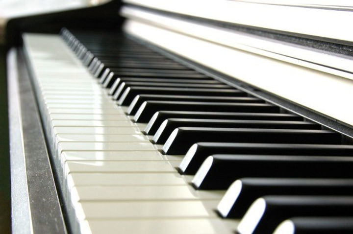 piano_keys_l1.jpg