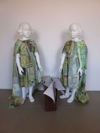 2 Kinder 120x105x60cm variable [mixed media] .JPG