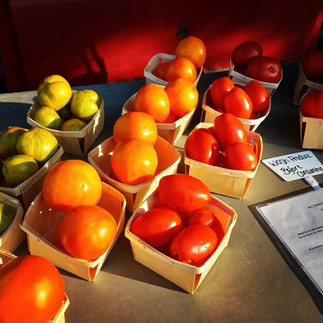 Tomato's and other produce you can purchase at J&L Pickin' Patch at the farm. Support your local farmers in Fort Wayne!