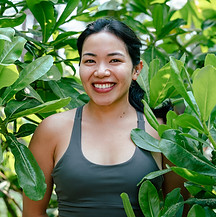 thao-trinh-naia-hoi-an-yoga-teacher.jpg