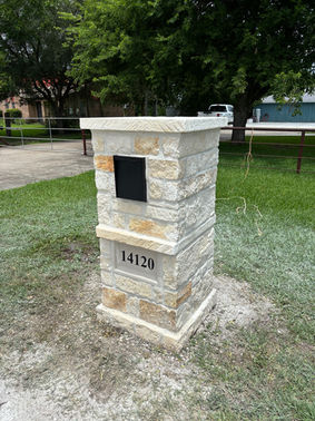 custom stone mailbox builder in Crosby Texas