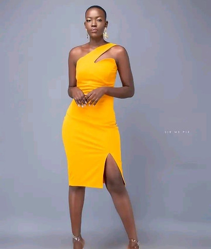 Personalized tailored dress Yellow