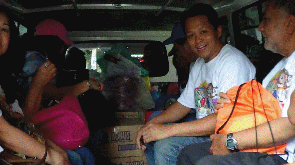 Jan17ArapalCampFeedingProgram.gif