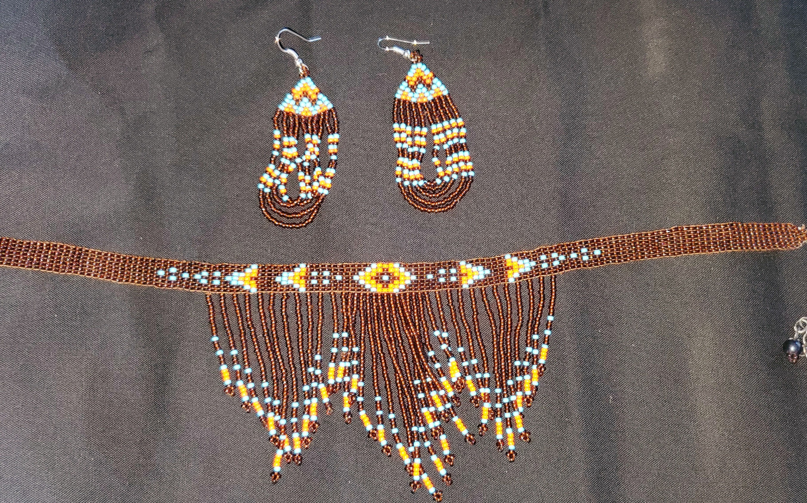 Brown Choker w/ matching earrings (Item K6)