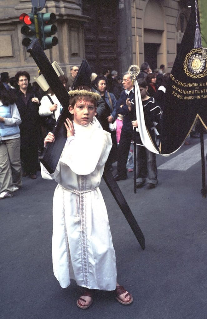 foto: 205033104 – Crucifer