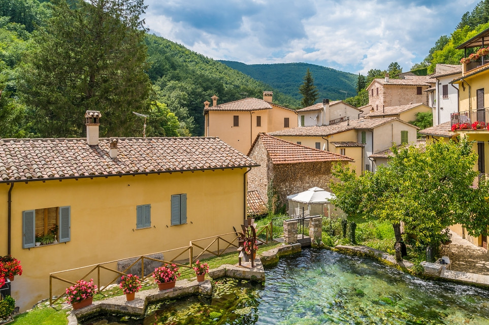 small-group-tours-italy-umbria-rasiglia.jpg