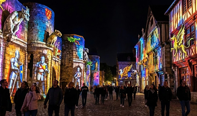 Impossible d'évoquer Le Mans sans sentir le frisson de la course. La ville vit au rythme des 24 Heures.
Le Mythe : Même pour les non-initiés, le circuit est un lieu de pèlerinage. La ligne droite des Hunaudières et le virage Mulsanne résonnent des exploits des pilotes légendaires et des duels épiques entre constructeurs.
Le Musée : C'est là que la machine devient art. On y comprend que la vitesse est ici une culture, une passion qui se transmet de génération en génération.