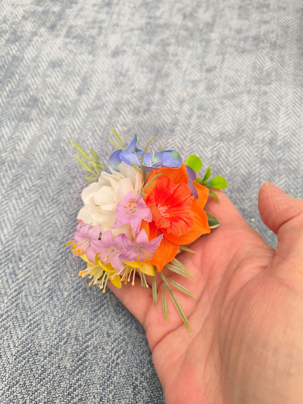 Thumbnail: Spring flowers hairflower 
