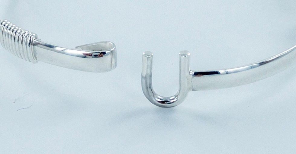 Thumbnail: Sterling silver U bracelet