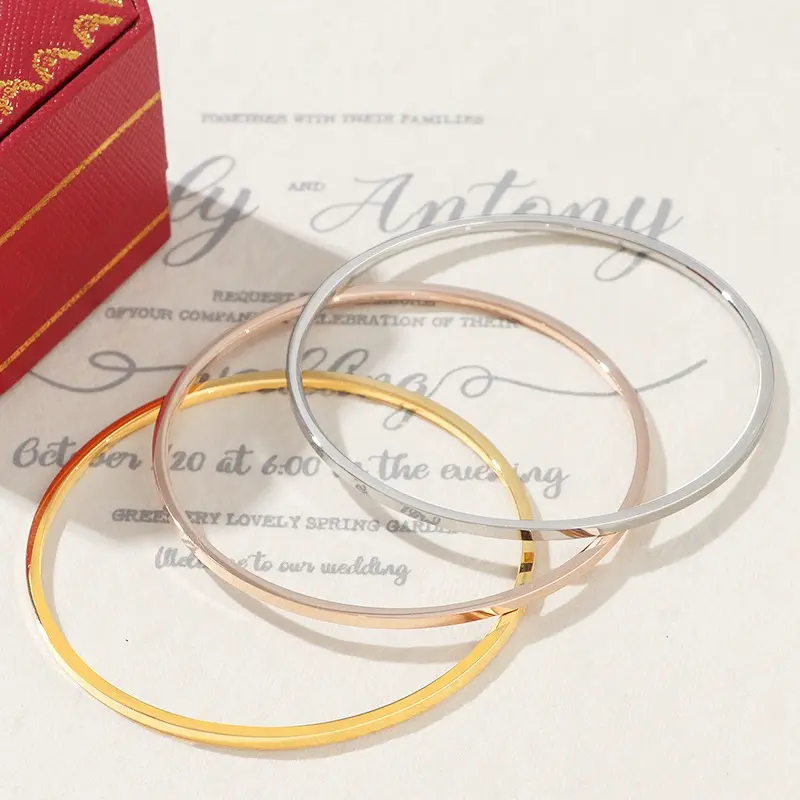 Rounded Comfort Bangle