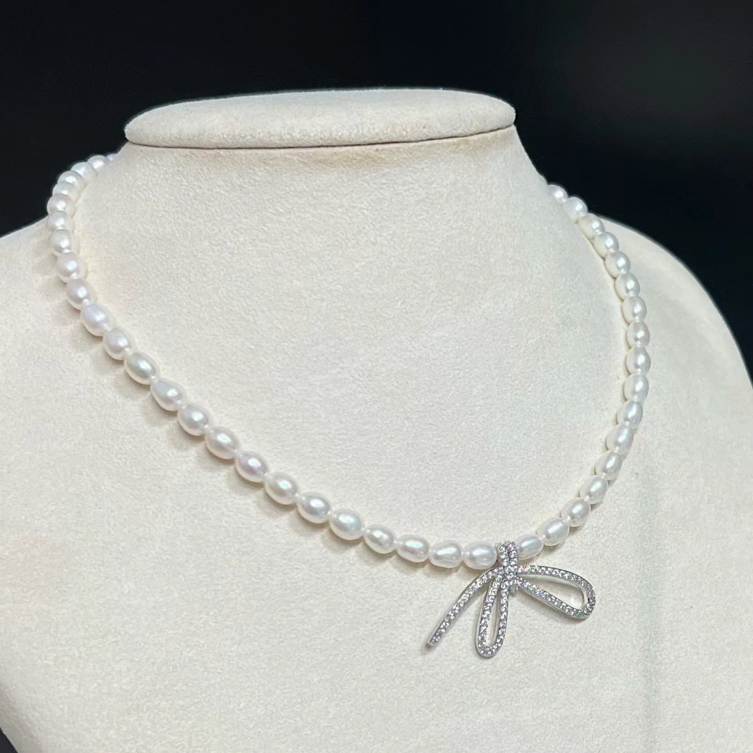 Quiet Elegance Freshwater Pearl Necklace – 5mm