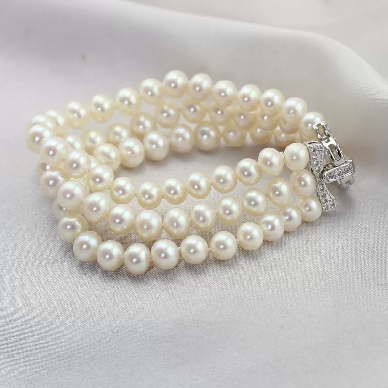 Pearl Reverie Freshwater Pearl Bracelet