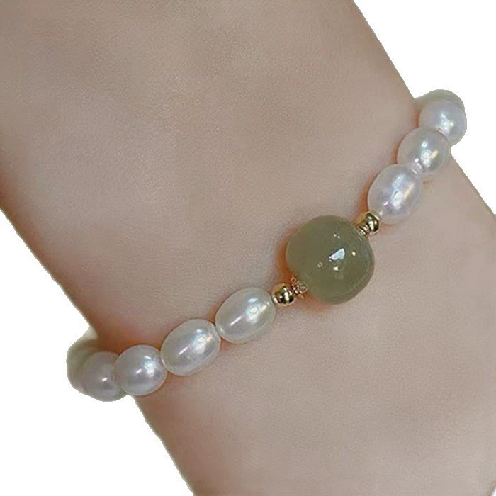 Pearl Reverie Freshwater Pearl Bracelet