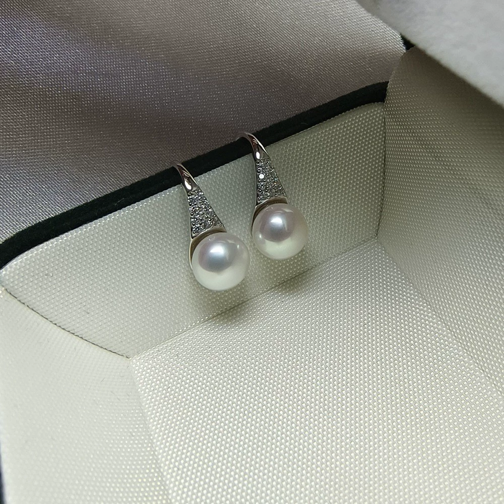 Quiet Elegance Freshwater Pearl Earrings