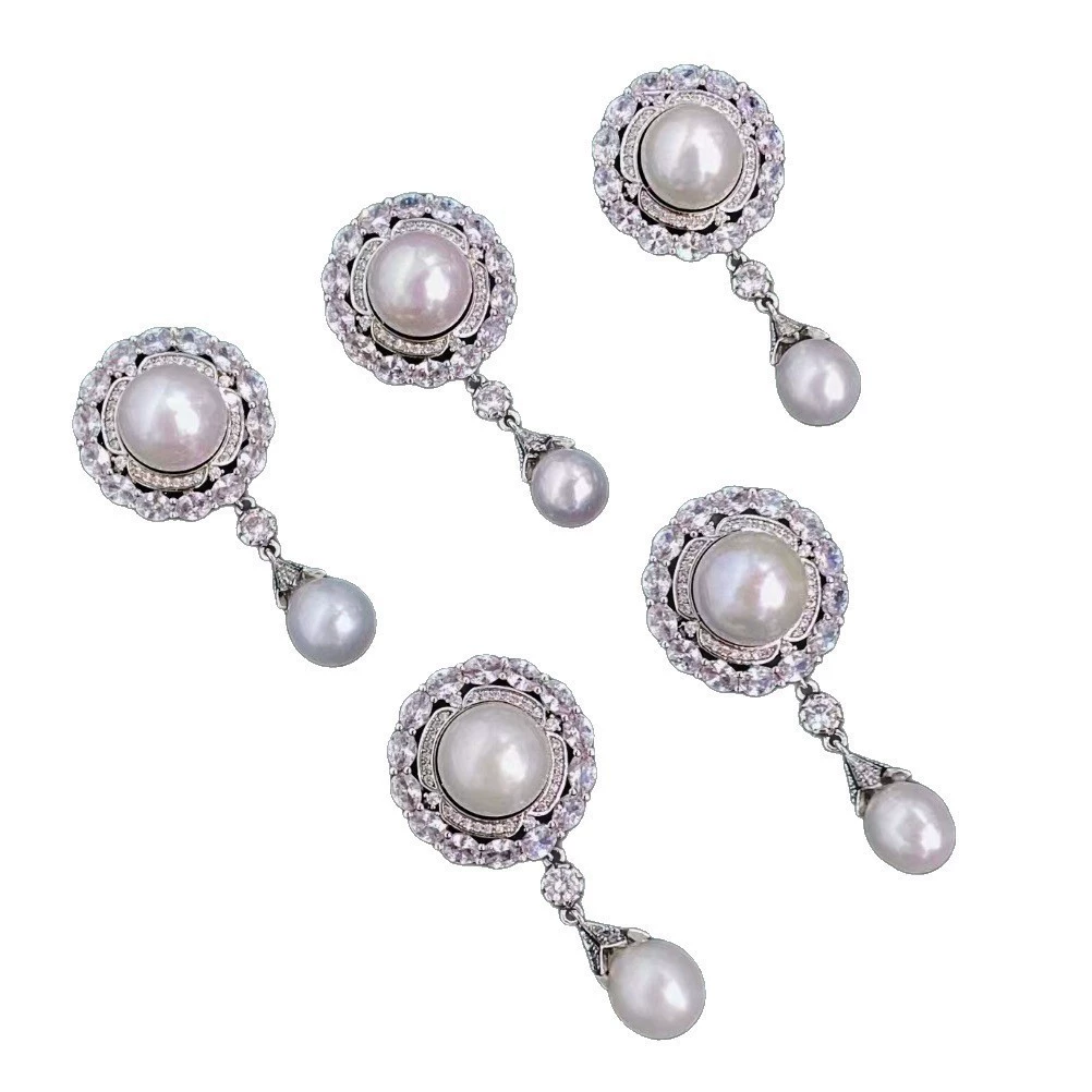 Soft Radiance Teardrop Freshwater Pearl Brooch – 11-12mm