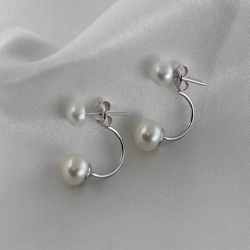 Serene Lustre Button Pearl Freshwater Pearl Stud Earrings