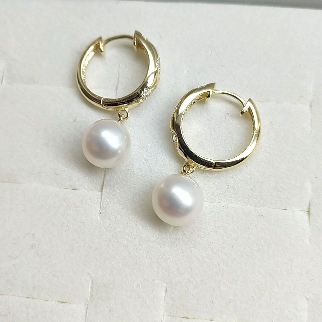 Timeless Bloom Freshwater Pearl Stud Earrings