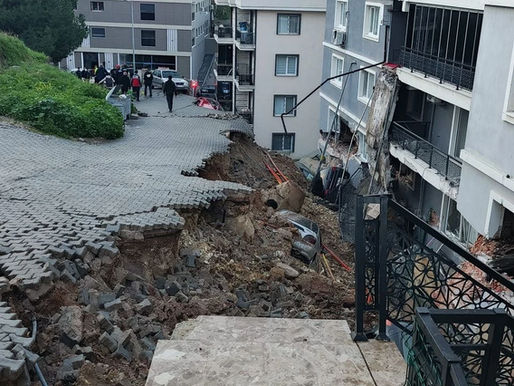 Menemen’de korku dolu gece: İstinat duvarı çöktü