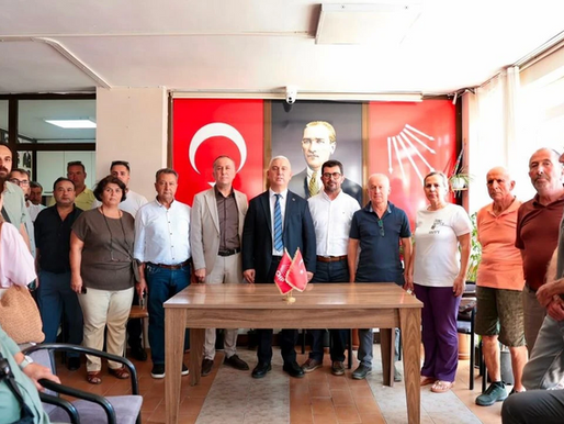 Bergama'da CHP tamamen dağıldı! Başkan Tanju Çelik de YENİ Parti'ye geçti