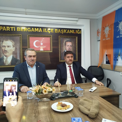 Hasan Hüseyin Engin: "Bergama Sadece Havadan Güzel; Yere İndiğinizde Çöp ve Basiretsizlik Var!"